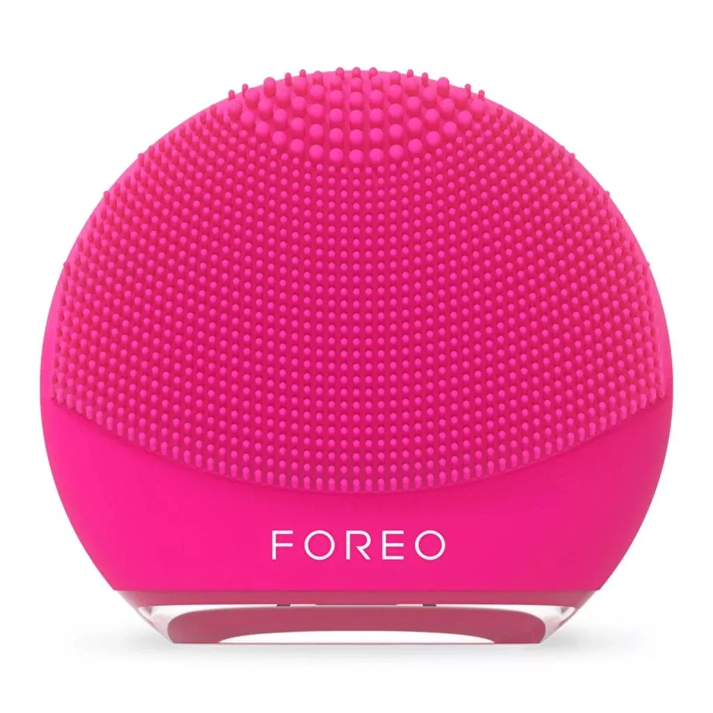 Foreo Luna 4 Play Cherry Up Facial Cleansing Device
